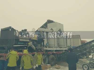 立式板錘制砂機